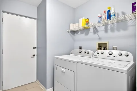 $229,000 | 1990 Leisure Drive, Unit 3, Fort Myers, FL 33907