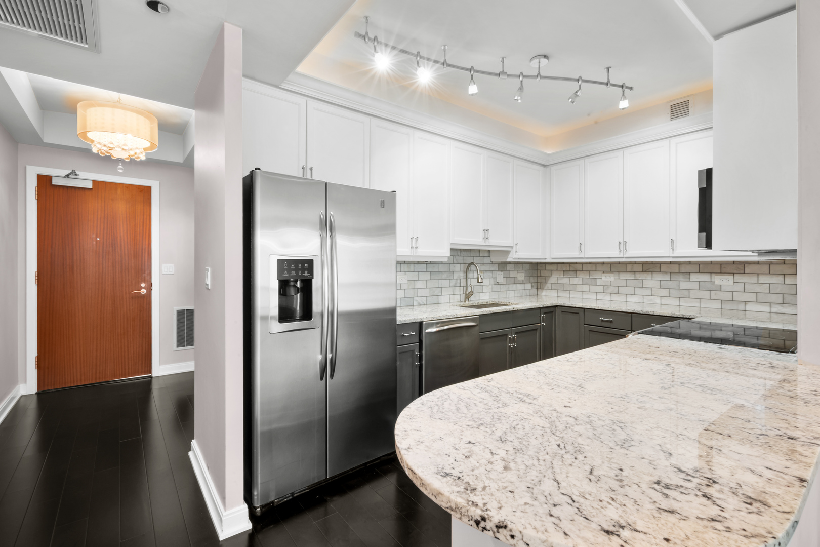 130 North Garland Court, Unit 2706 Chicago, IL 60602 - Photo 5 of 25