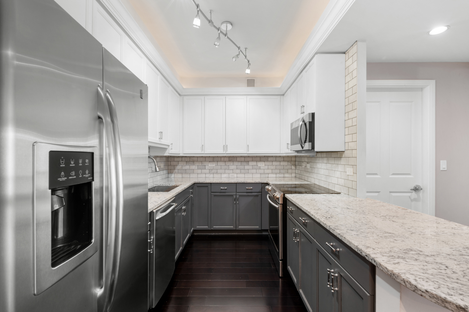 130 North Garland Court, Unit 2706 Chicago, IL 60602 - Photo 6 of 25