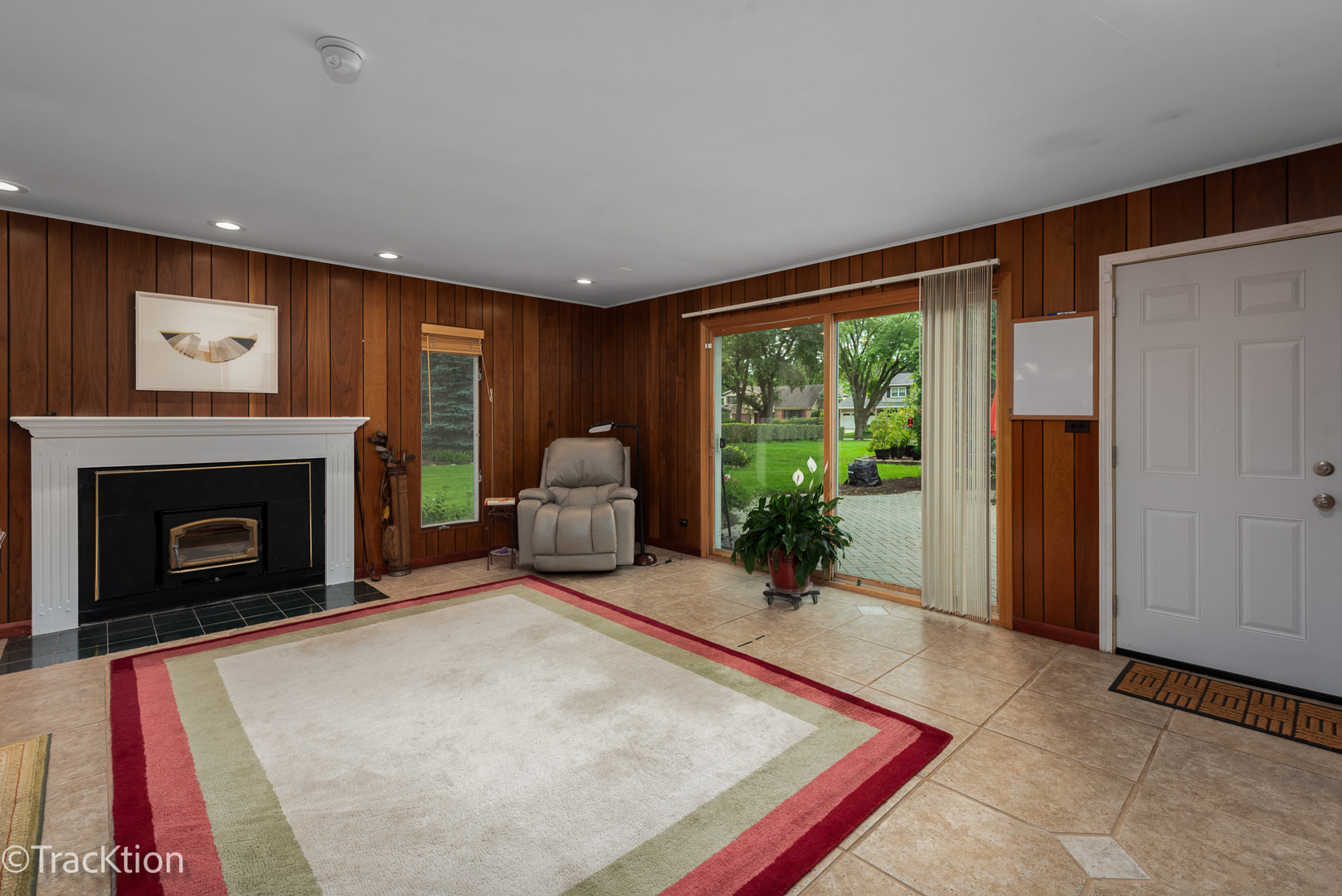 116 Pembroke Road Naperville, IL 60540 - Photo 13 of 22 Gallery Image 13