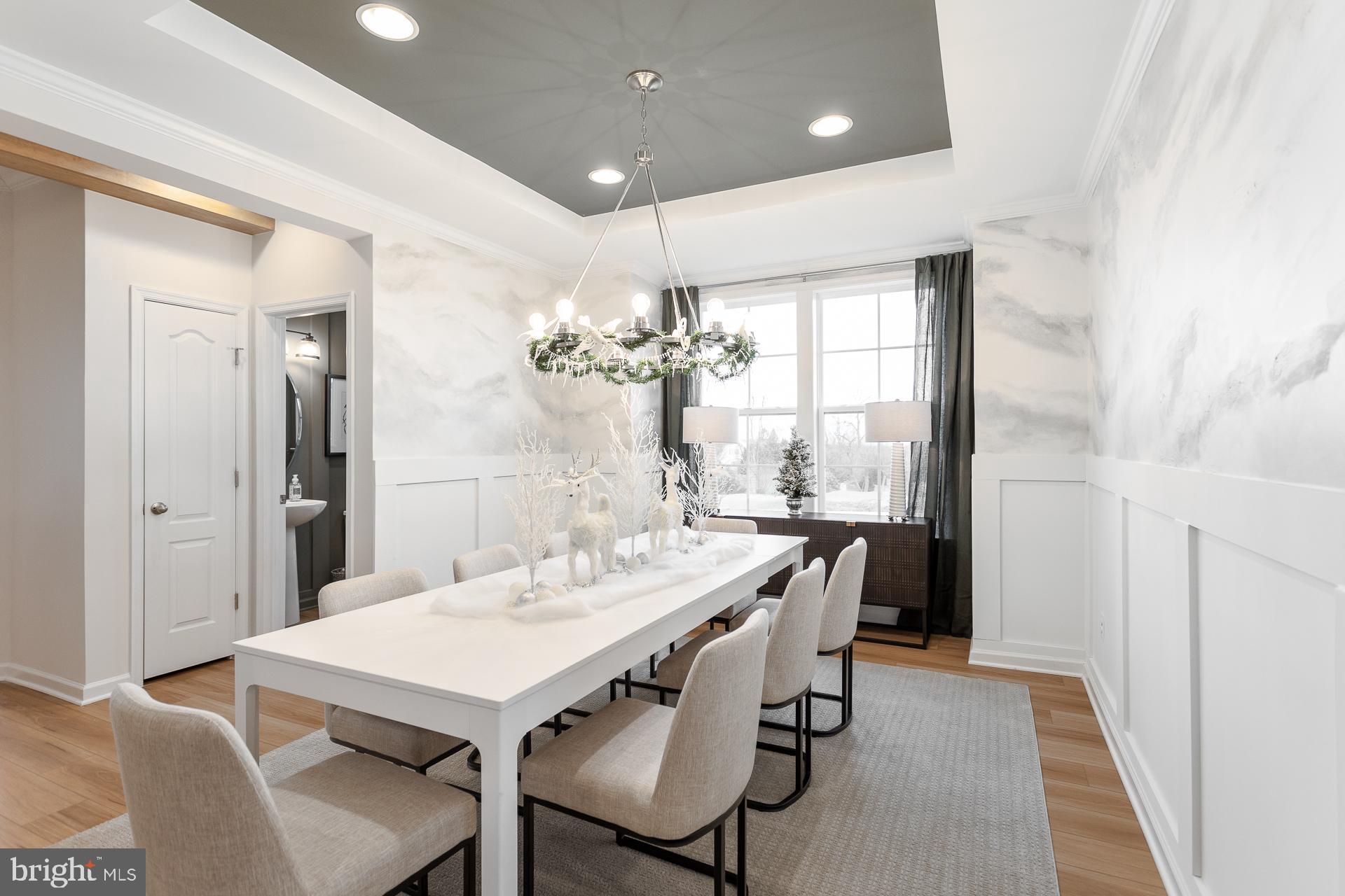 514 Benjamin Drive Hanover, PA 17331 - Photo 10 of 29 a view of a dining room with furniture and window