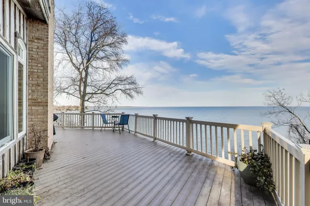 a view of a backyard of the house