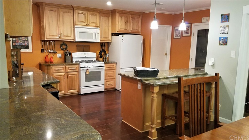 4731 Whipple Road Riverside, CA 92506 - Photo 12 of 66 The GRAND KITCHEN w/NAME BRAND Appliances! (SEE ALSO, a second, Granite, Eating Counter/Bar connected to the KITCHEN PENINSULA!)