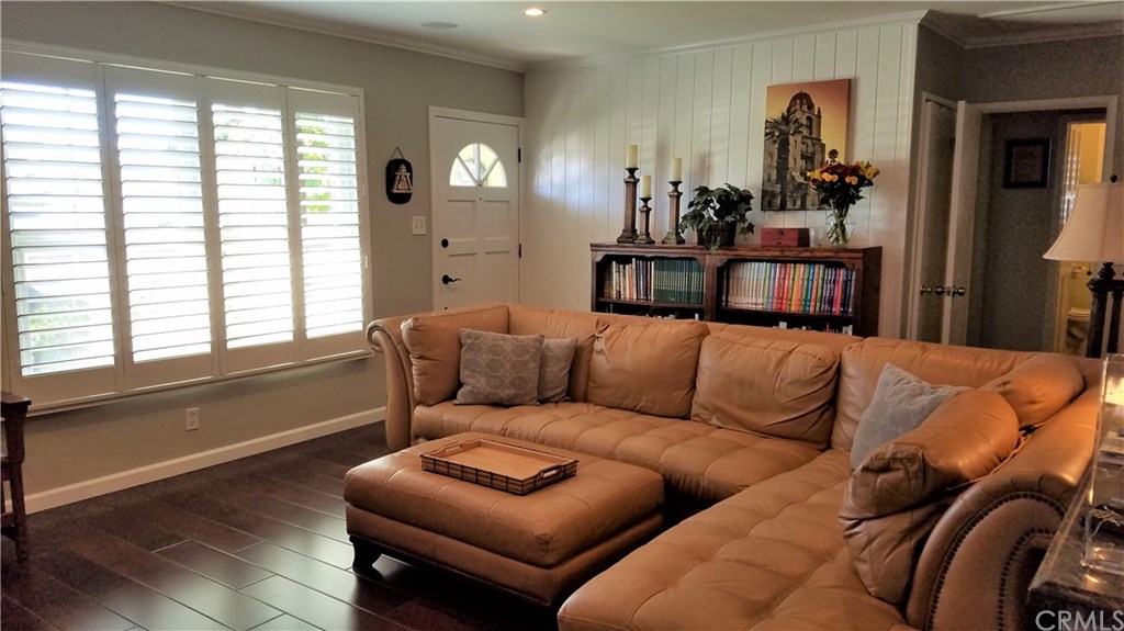 4731 Whipple Road Riverside, CA 92506 - Photo 8 of 66 GREAT ROOM! (South Half - View of Entry)