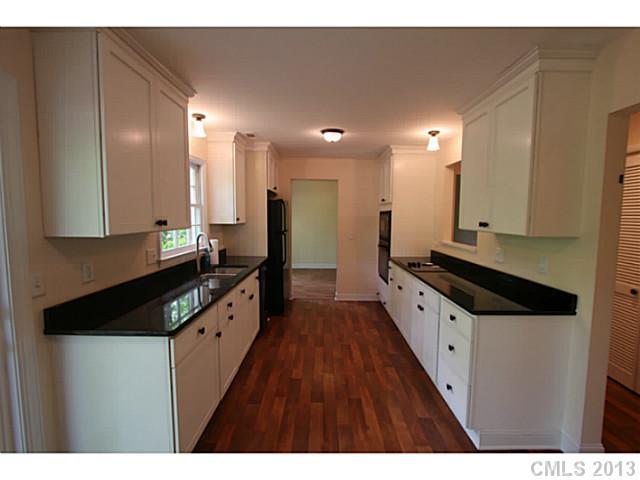 8801 Glencroft Road Mint Hill, NC 28227 - Photo 4 of 16