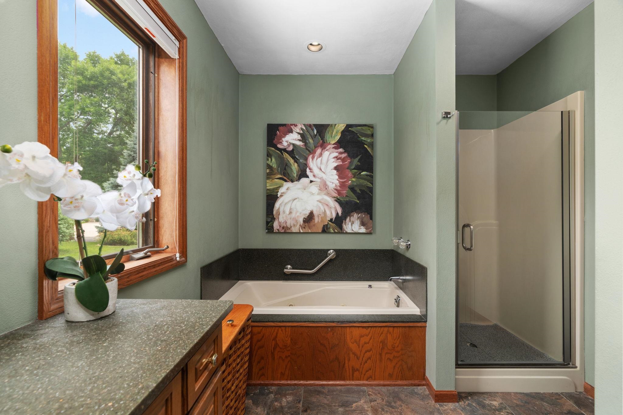 22 Stacy Lane Madison, WI 53716 - Photo 5 of 42