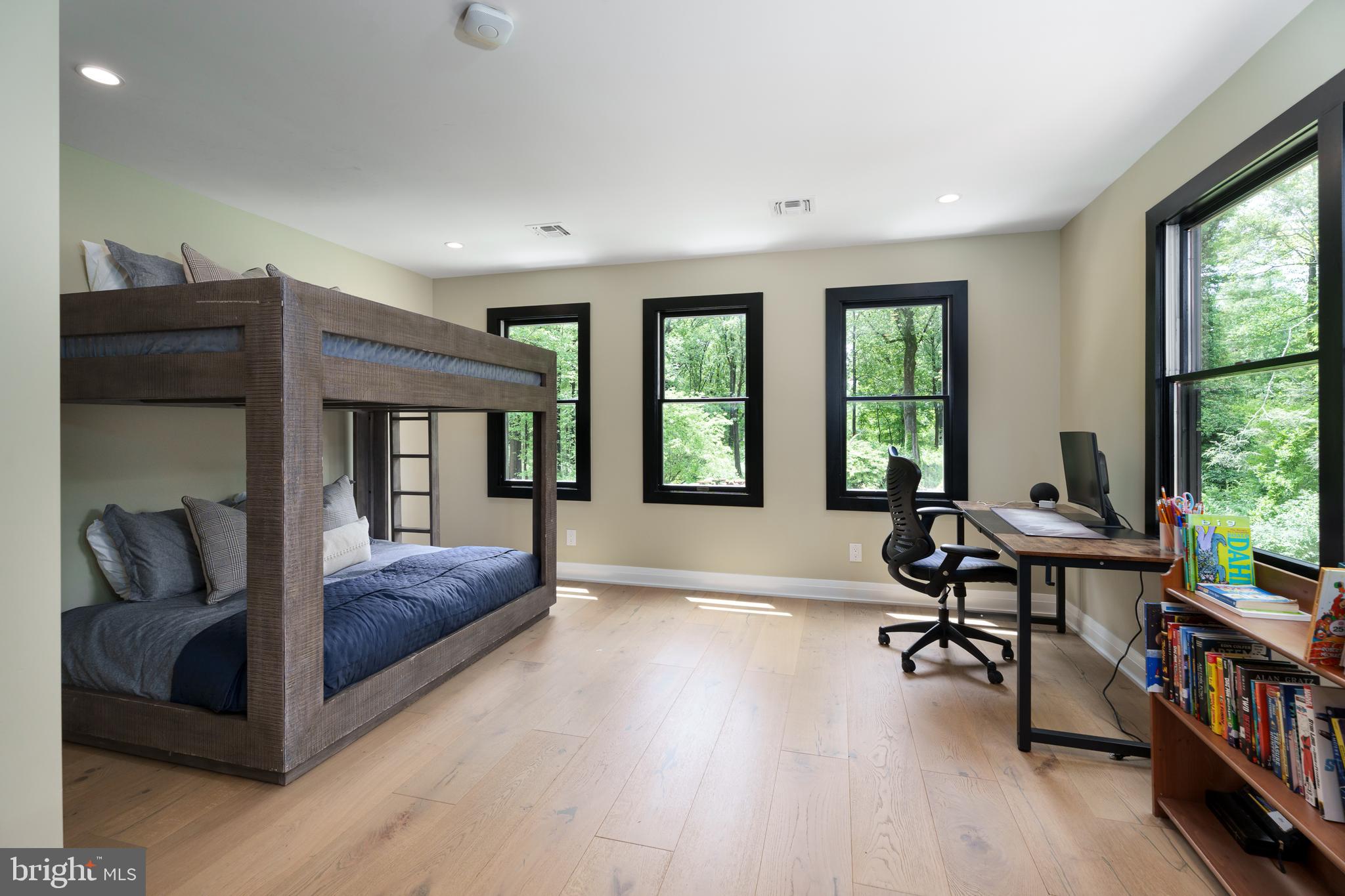 374 Cherry Hill Road Princeton, NJ 08540 - Photo 24 of 42 a living room with furniture and a window