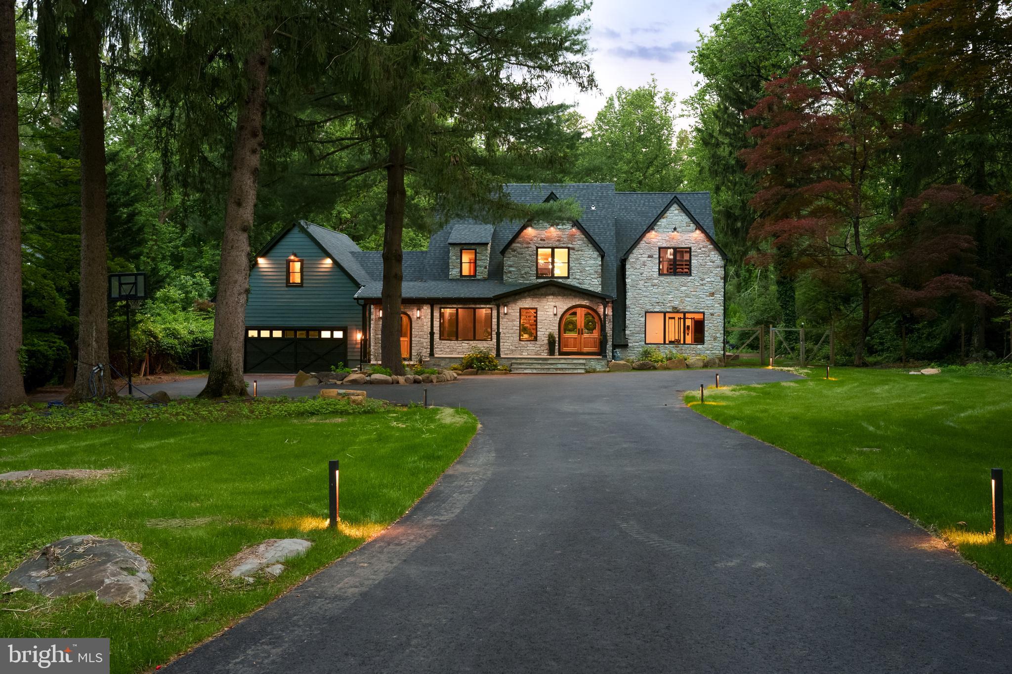 374 Cherry Hill Road Princeton, NJ 08540 - Photo 39 of 42 a front view of a house with garden