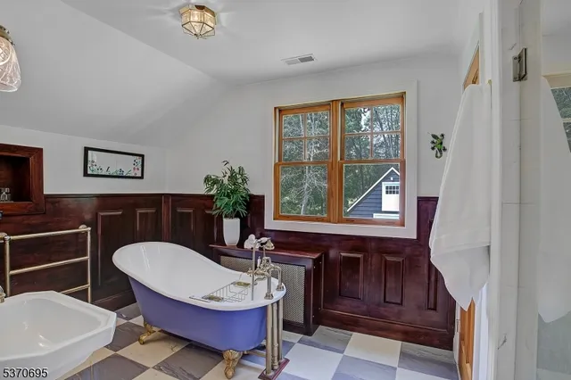 $1,345,000 | 121 Stanton Mountain Road, Lebanon, NJ 08833