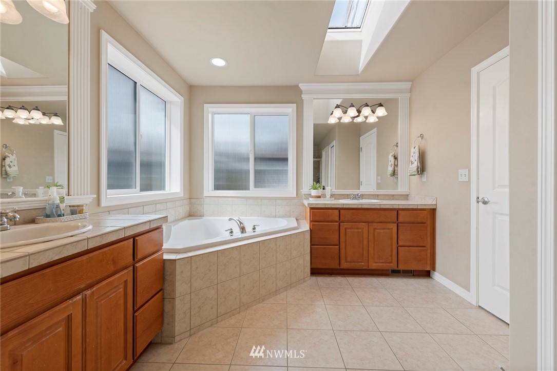 21304 37th Avenue Southeast Bothell, WA 98021 - Photo 20 of 35