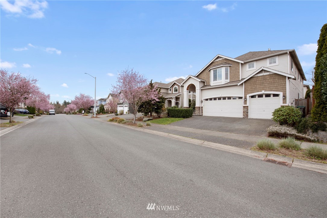 21304 37th Avenue Southeast Bothell, WA 98021 - Photo 31 of 35