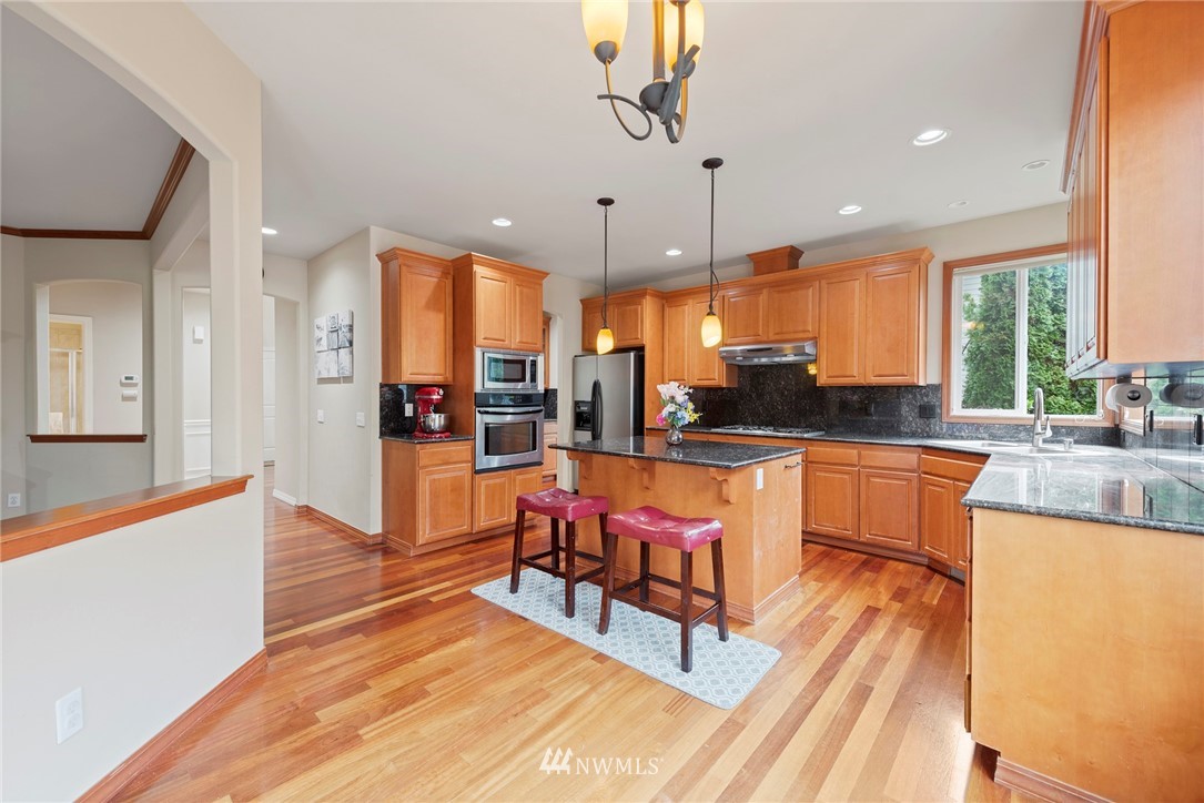 21304 37th Avenue Southeast Bothell, WA 98021 - Photo 10 of 35