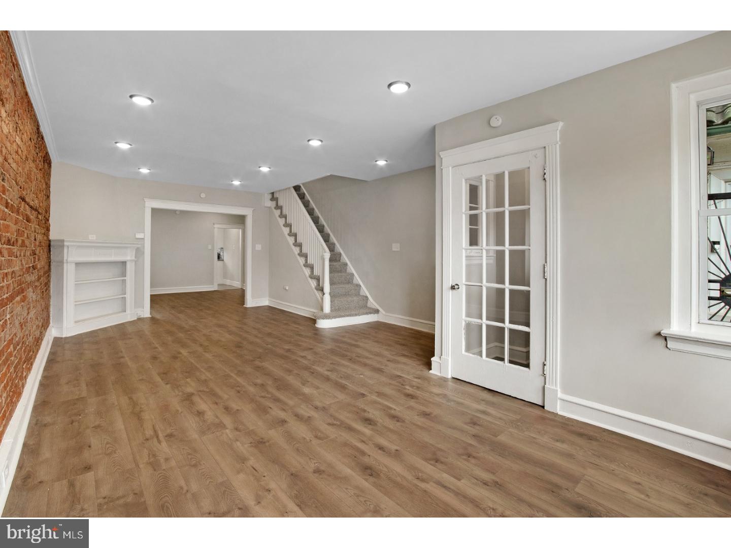 7404 Briar Road Philadelphia, PA 19138 - Photo 2 of 24 Living Room