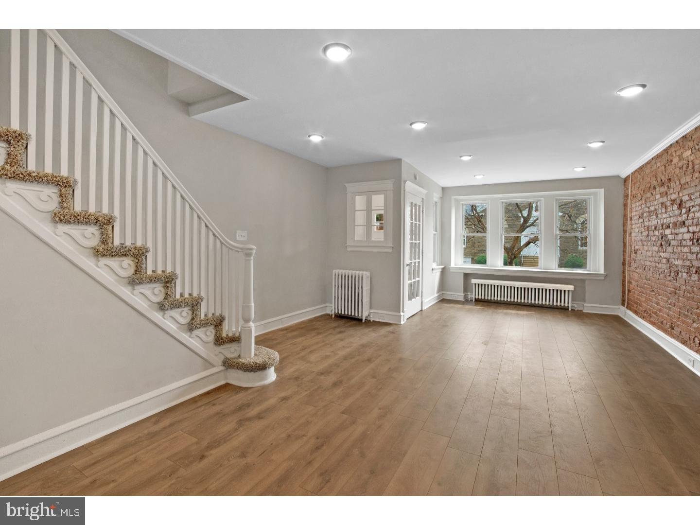 7404 Briar Road Philadelphia, PA 19138 - Photo 4 of 24 Living Room