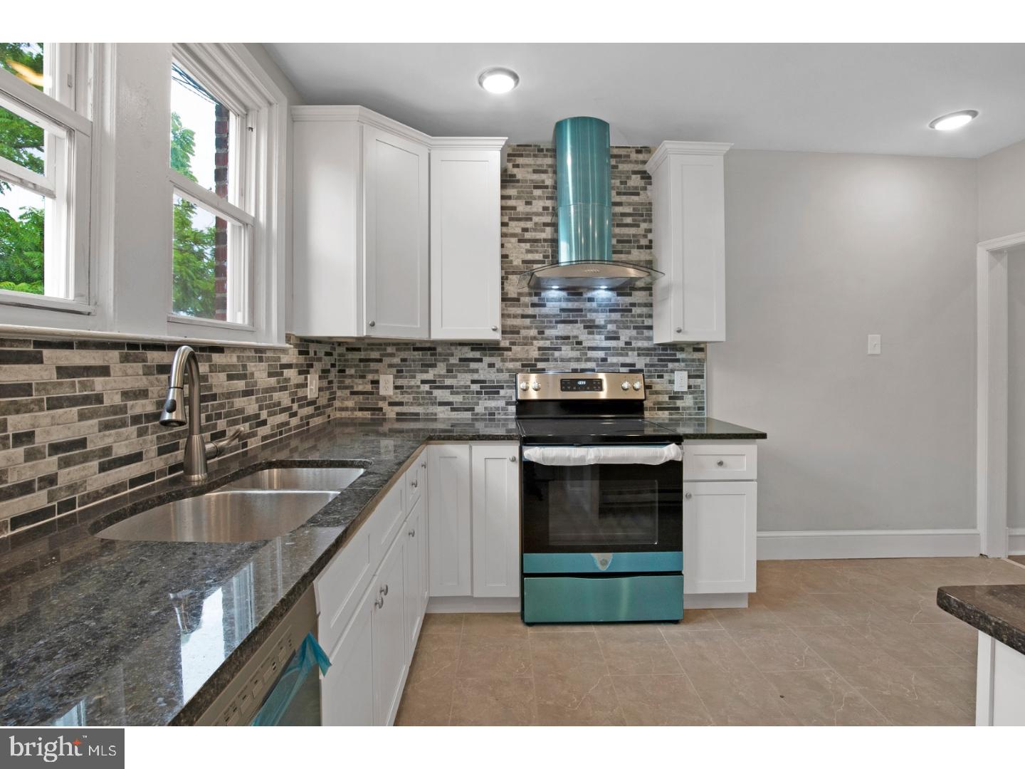 7404 Briar Road Philadelphia, PA 19138 - Photo 8 of 24 Kitchen
