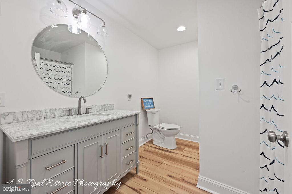 21007 Cool Spring Road Milton, DE 19968 - Photo 21 of 33 Upstairs Bathroom