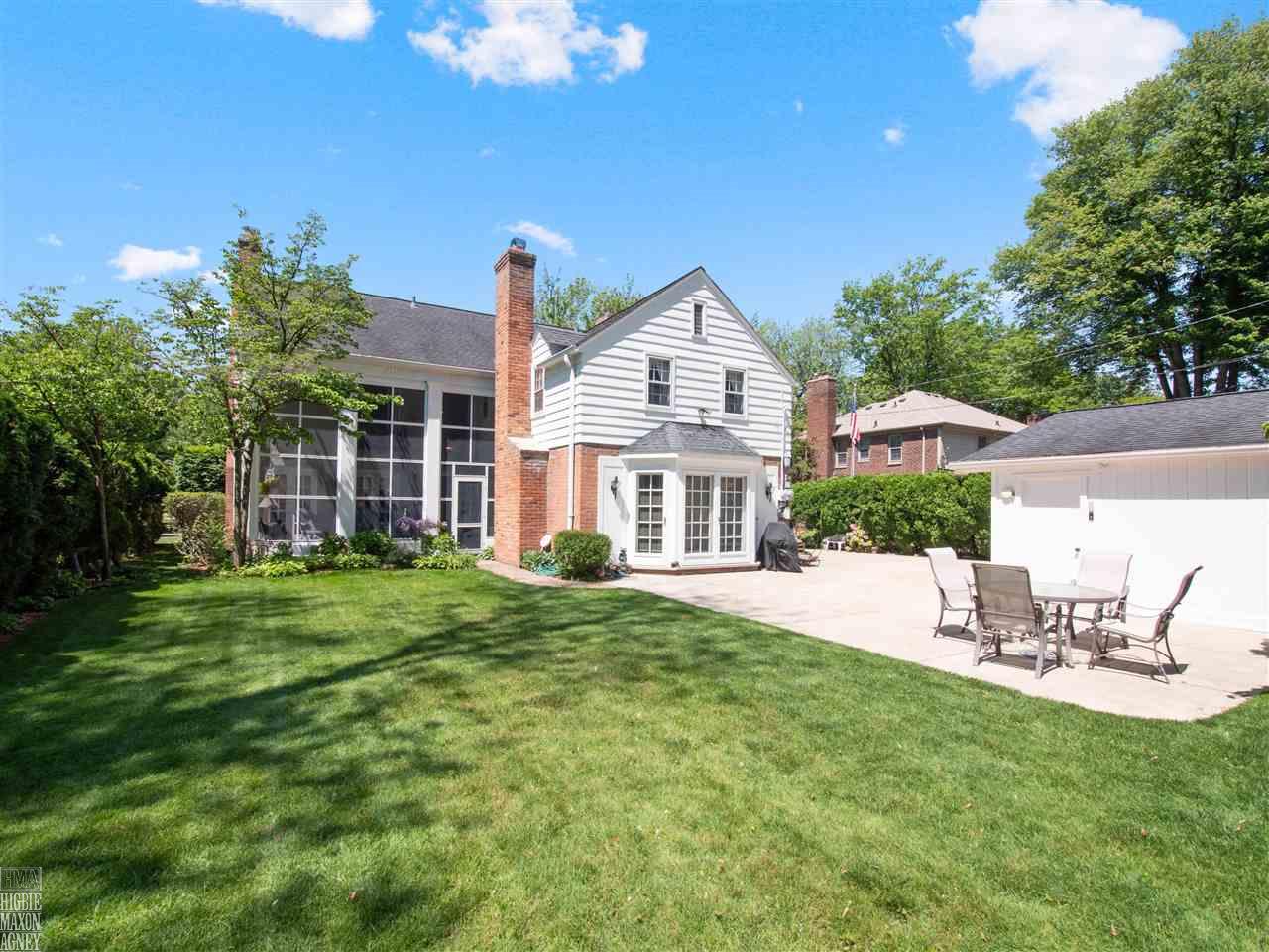 1006 Whittier Road Grosse Pointe, MI 48230 - Photo 49 of 51 50078531-48.JPG