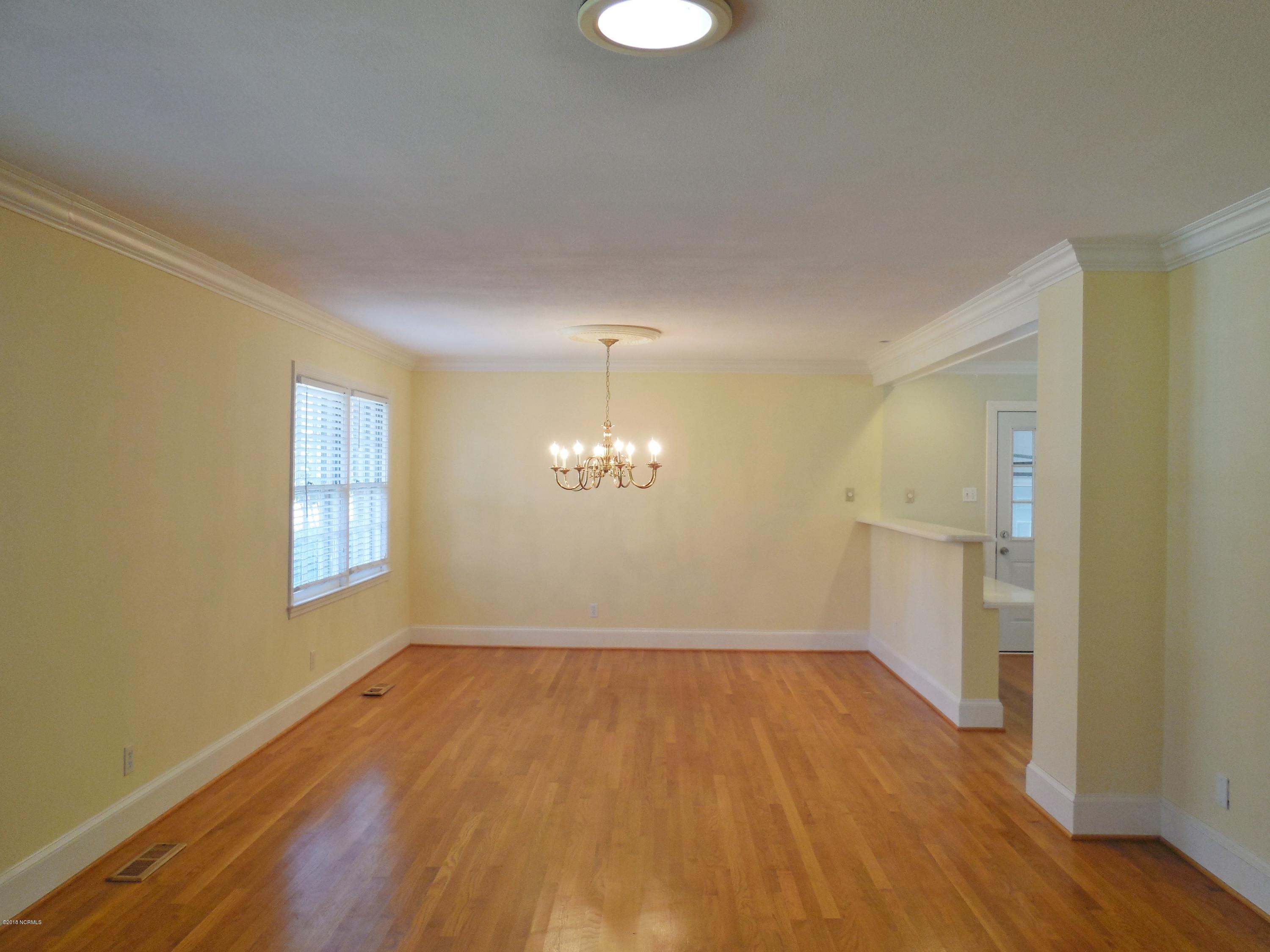 234 Tanbridge Road Wilmington, NC 28405 - Photo 6 of 22 Dining Room