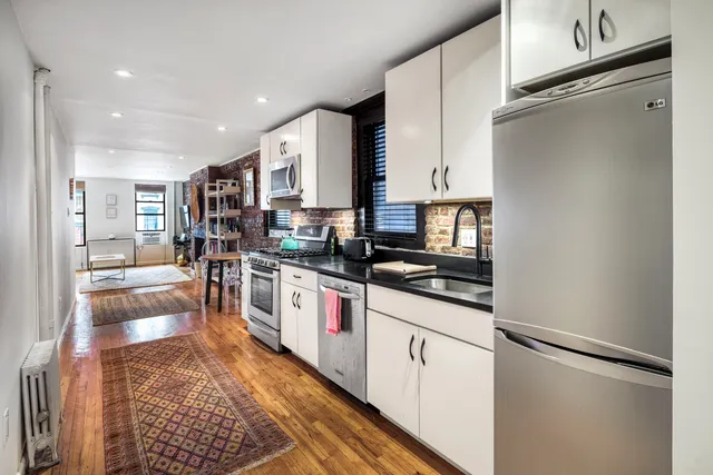 $3,500 | 334 East 5th Street, Unit 2E | East Village