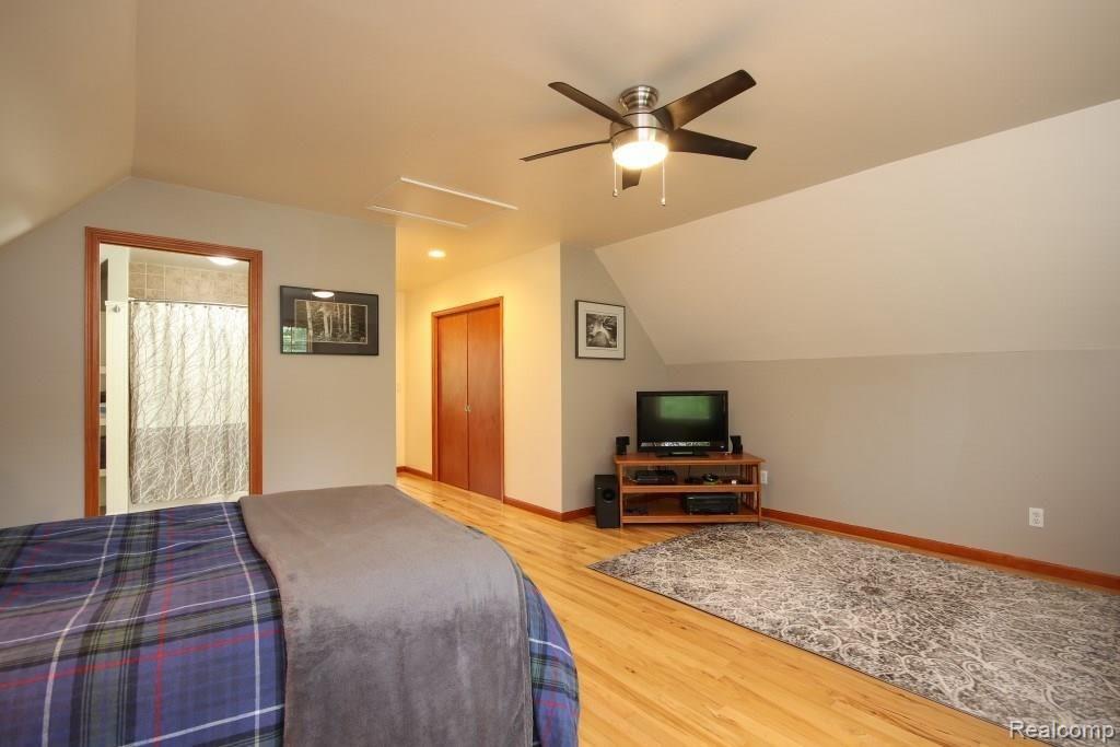 1205 Darwin Road Pinckney, MI 48169 - Photo 41 of 65 IMG_3285 (Custom).jpg