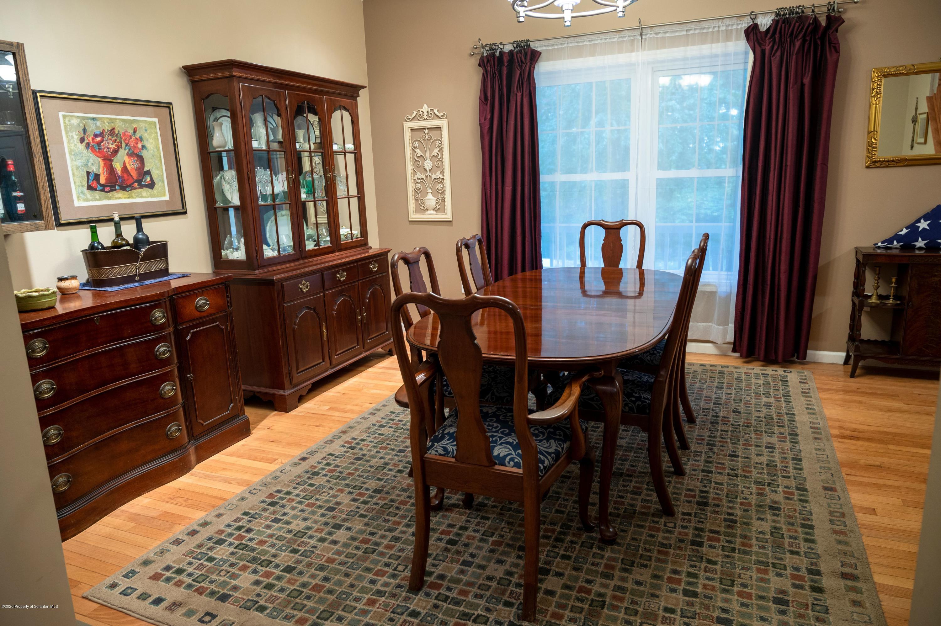 211 Freedom Way Moscow, PA 18444 - Photo 18 of 60 Gallery Image 18