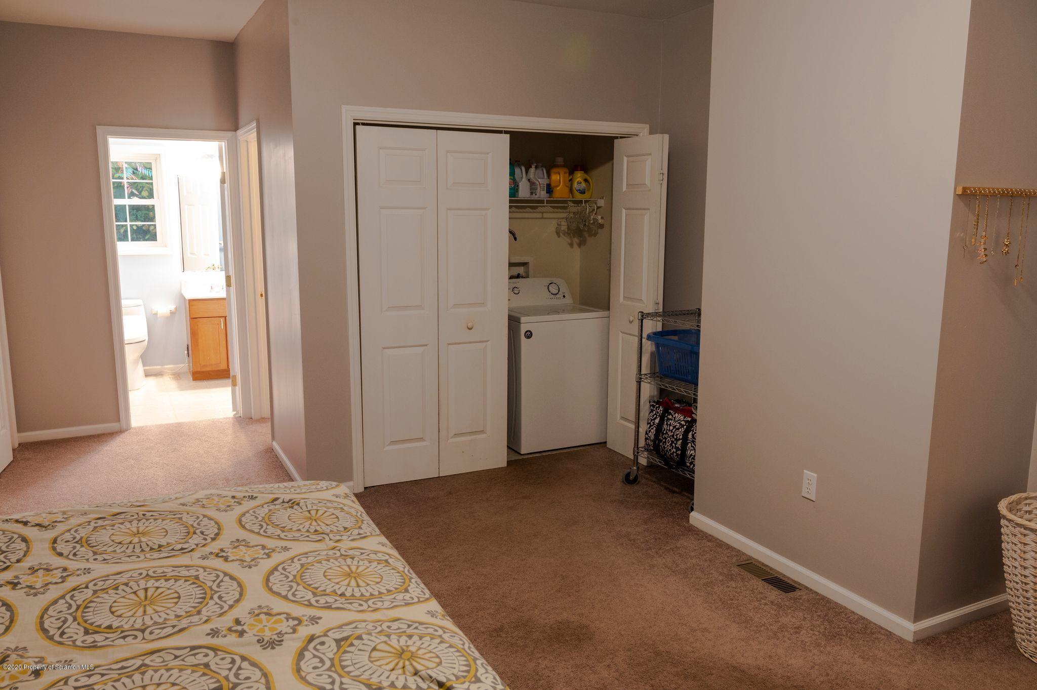 211 Freedom Way Moscow, PA 18444 - Photo 27 of 60 Gallery Image 27