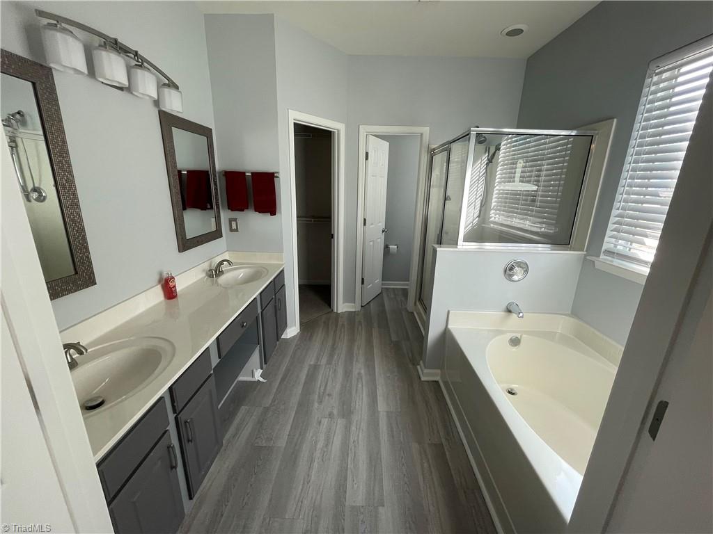 1579 Pondhaven Drive High Point, NC 27265 - Photo 24 of 46