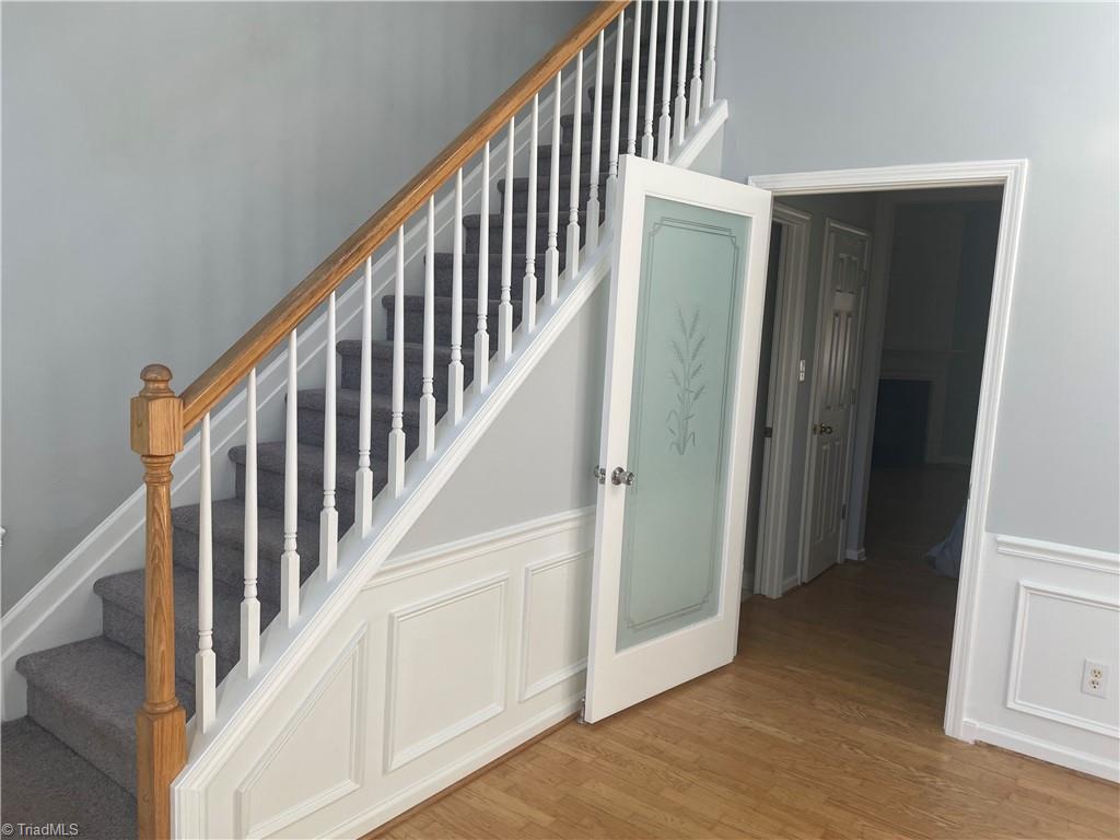 1579 Pondhaven Drive High Point, NC 27265 - Photo 5 of 46