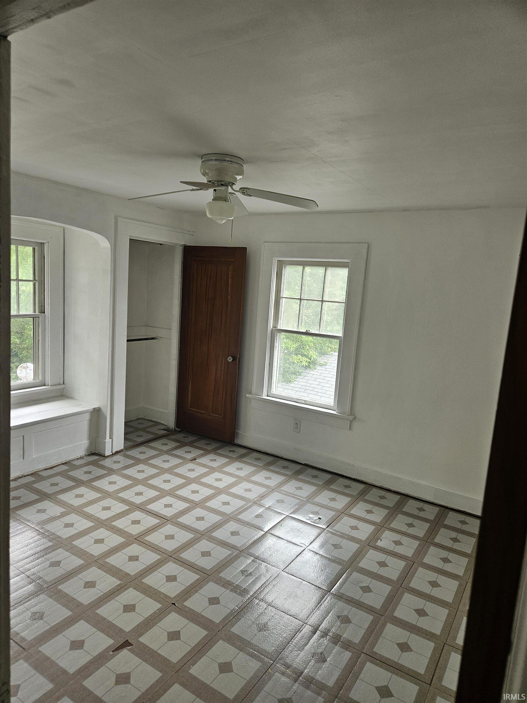3515 Webster Street Fort Wayne, IN 46807 - Photo 12 of 27
