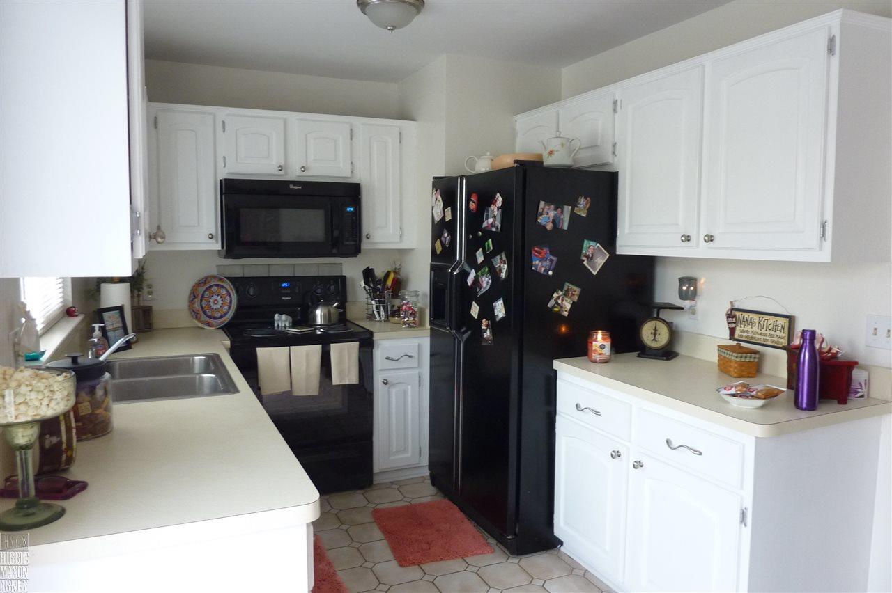 1434 Crescent Lane Rochester, MI 48306 - Photo 5 of 20 Appliances Included!