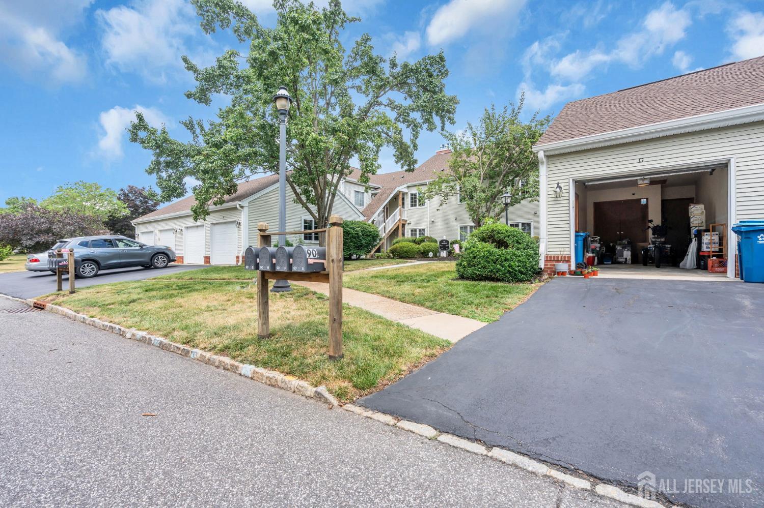 90D Winthrop Road, Unit G Monroe Township, NJ 08831 - Photo 10 of 50