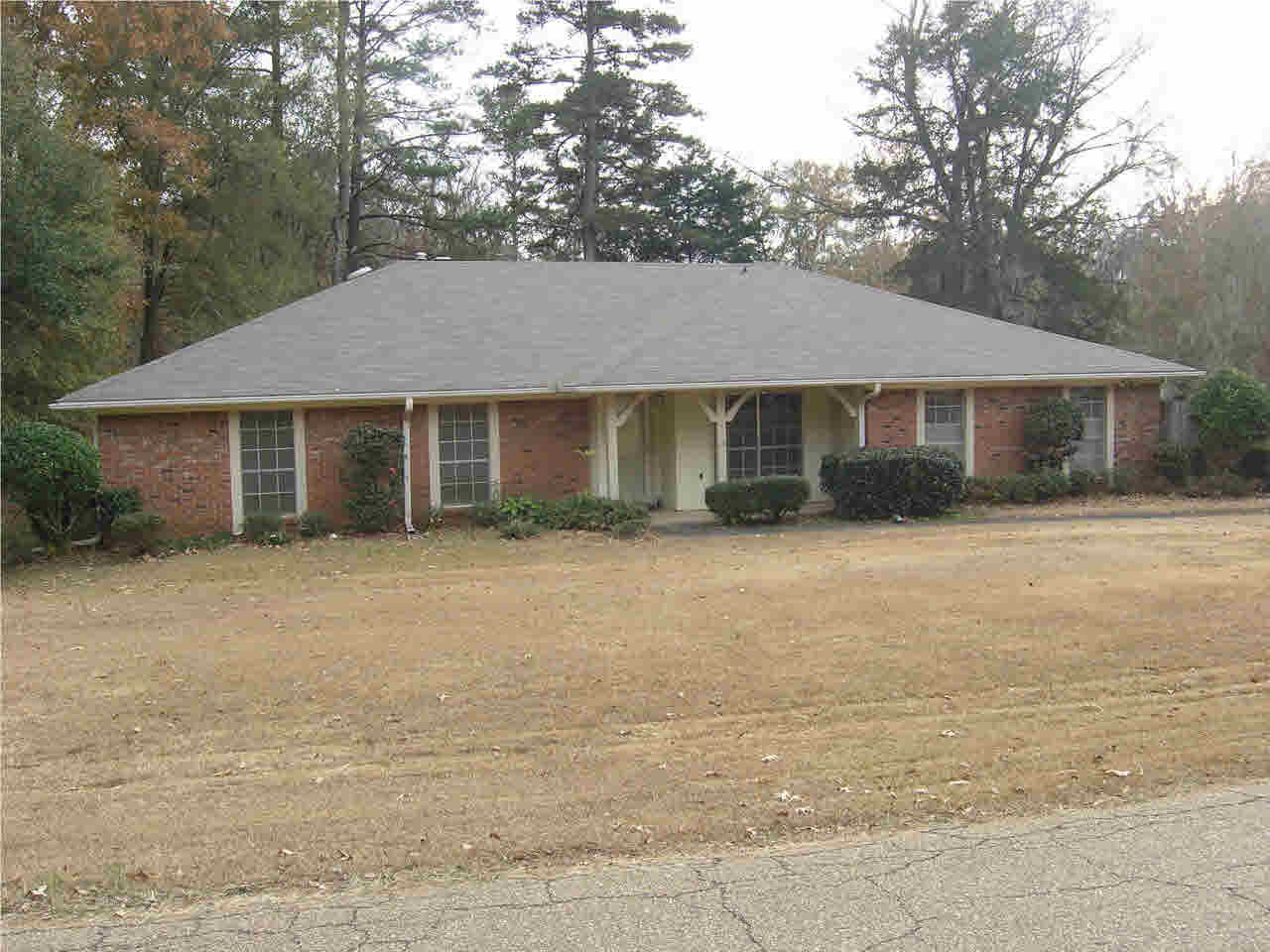 303 Camp Garaywa Road Clinton, MS 39056 - Photo 3 of 17 front view