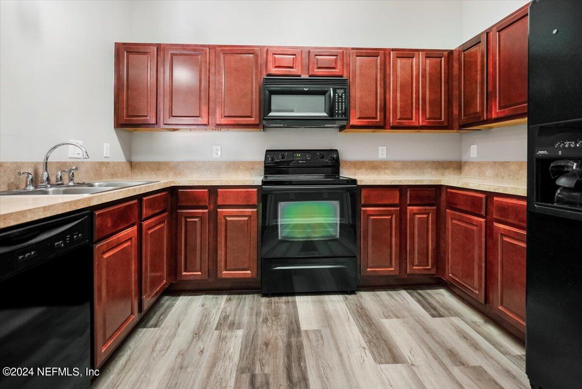 7920 Merrill Road, Unit 1307 Jacksonville, FL 32277 - Photo 17 of 31 Merrill18