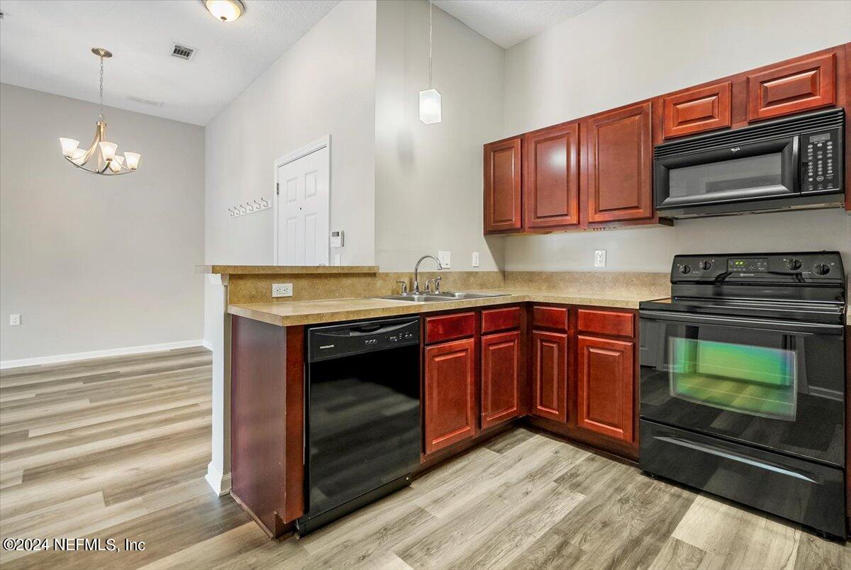 7920 Merrill Road, Unit 1307 Jacksonville, FL 32277 - Photo 18 of 31 Merrill19