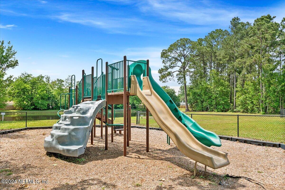 7920 Merrill Road, Unit 1307 Jacksonville, FL 32277 - Photo 29 of 31 Merrill30