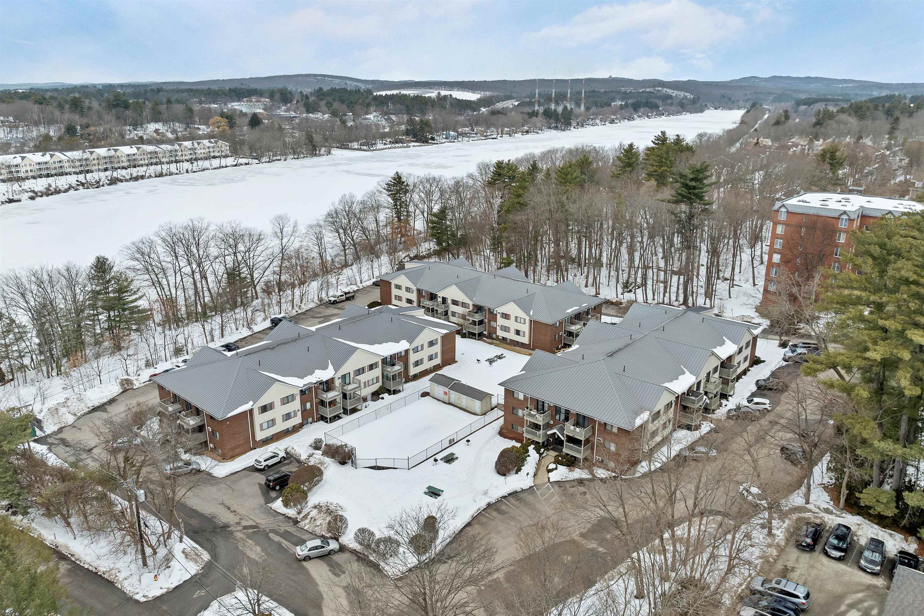 31 Andrew Street, Unit 19 Manchester, NH 03104 - Photo 19 of 22