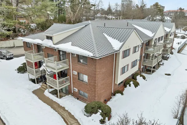 $259,000 | 31 Andrew Street, Unit 19, Manchester, NH 03104