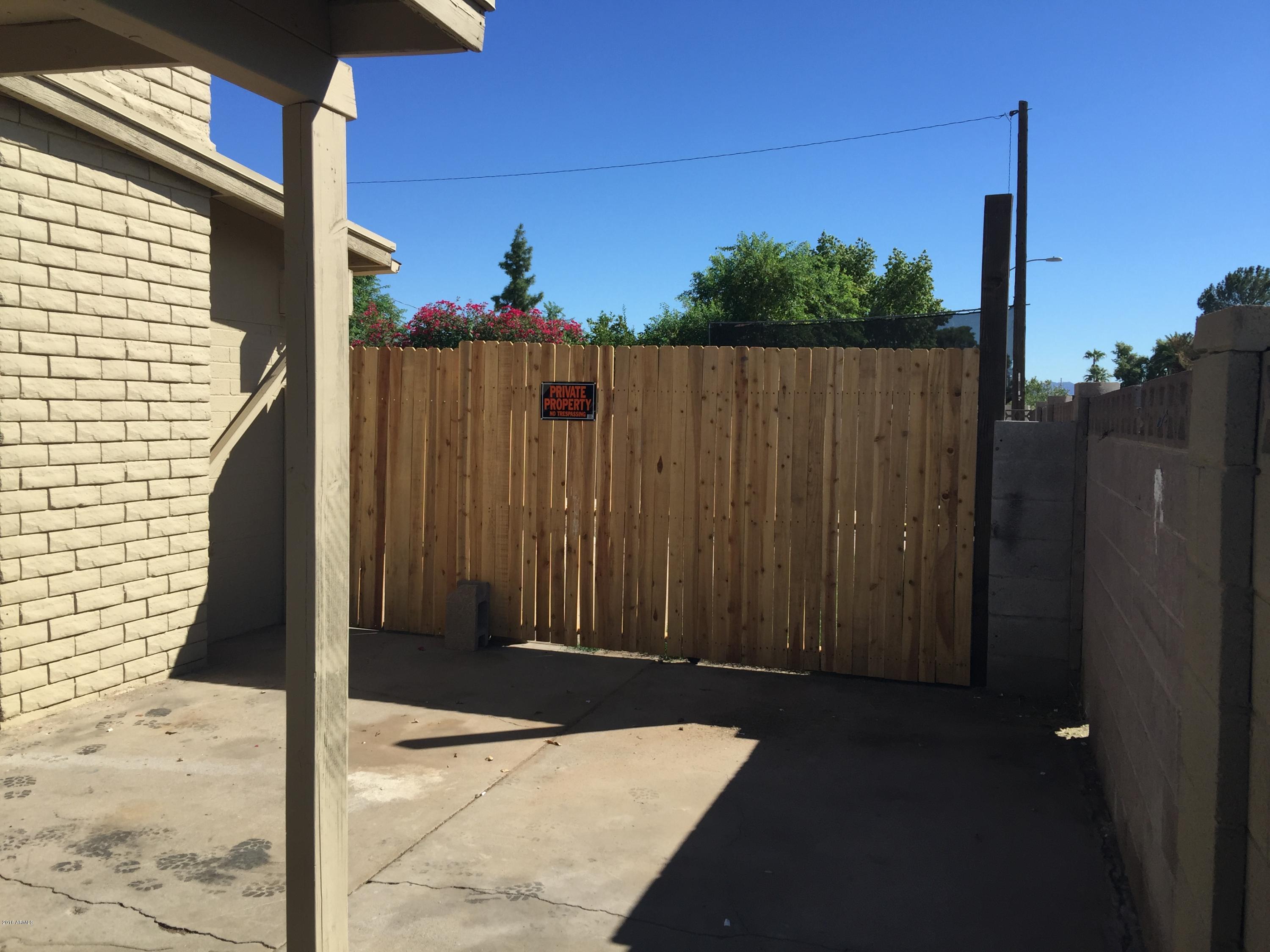 2621 West Osborn Road Phoenix, AZ 85017 - Photo 19 of 19 RV gate