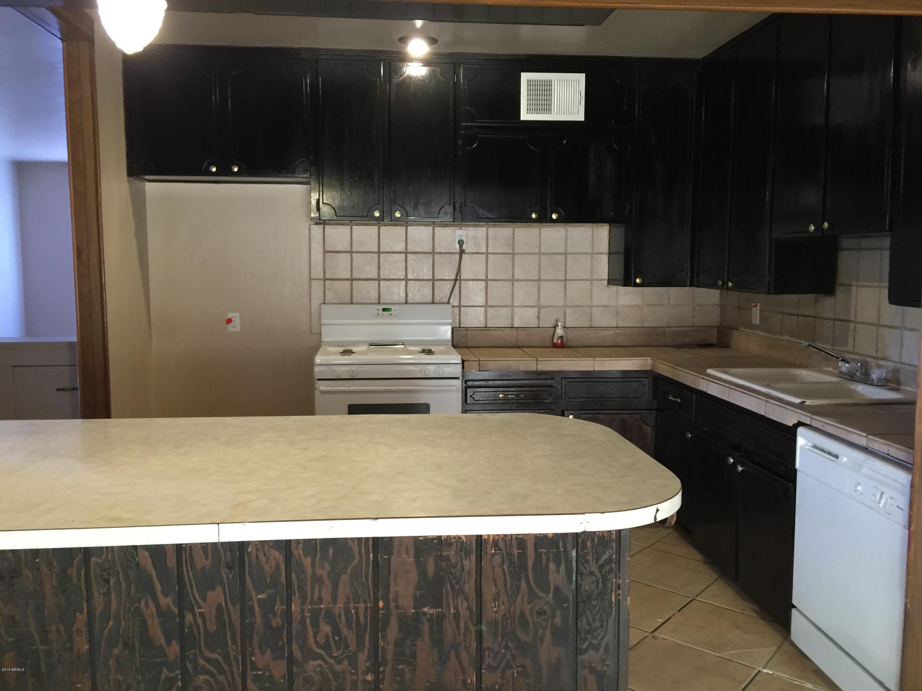2621 West Osborn Road Phoenix, AZ 85017 - Photo 5 of 19 IMG_2729