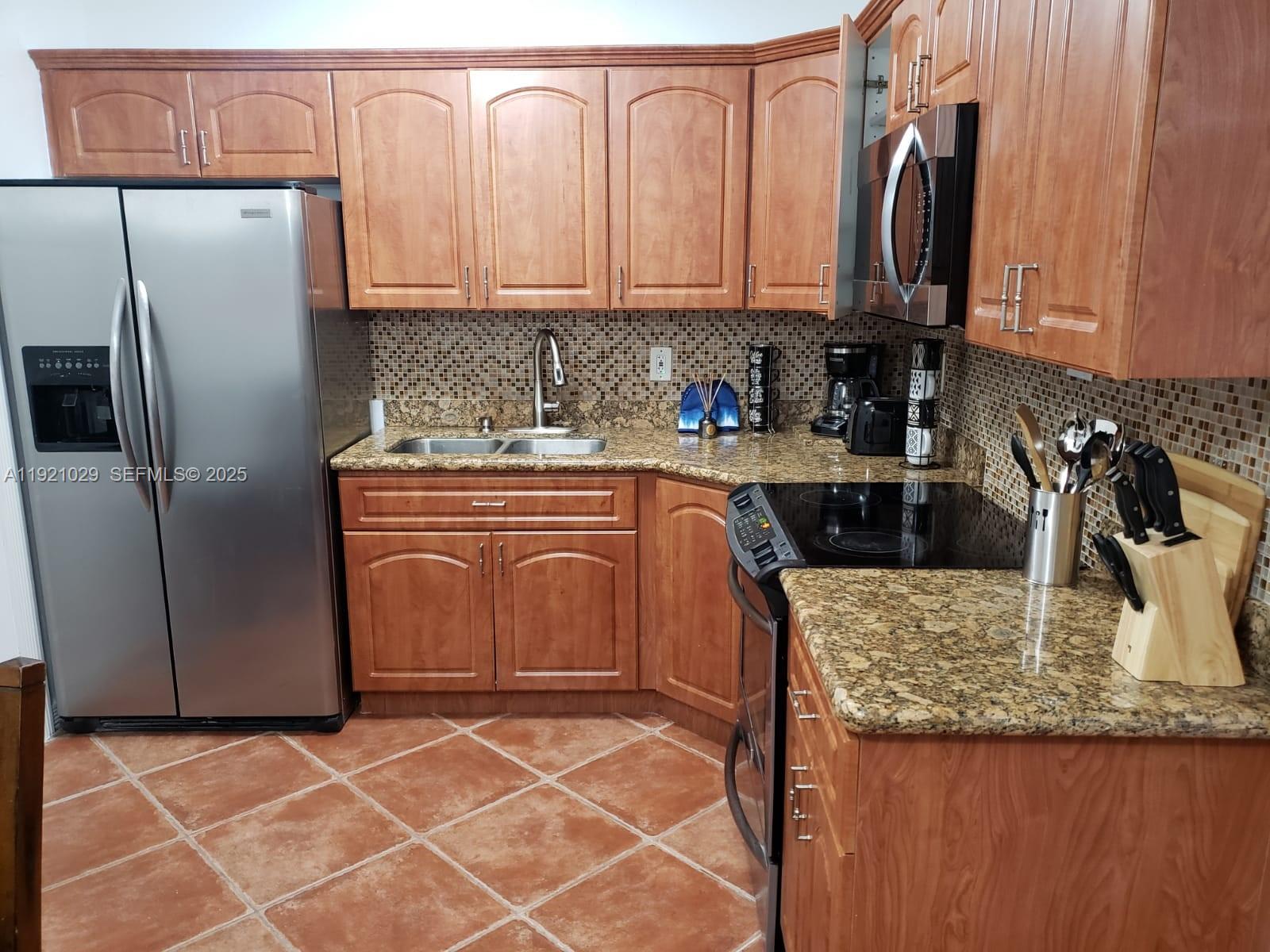 635 Southwest 64th Court Miami, FL 33144 - Photo 2 of 33