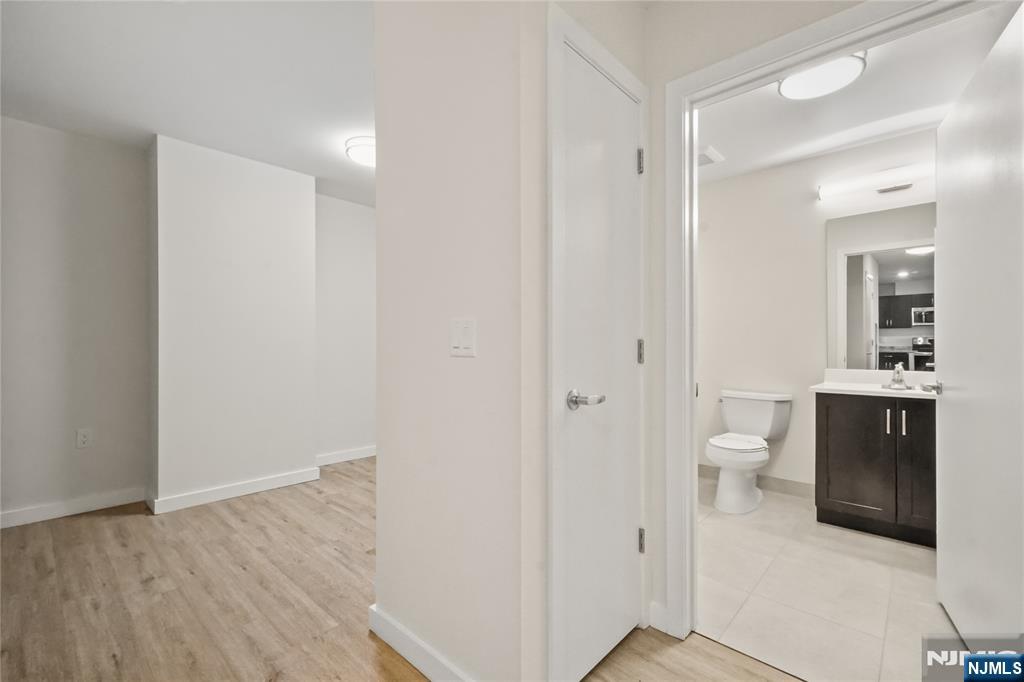 69 Main Street, Unit 1406 Fort Lee, NJ 07024 - Photo 11 of 32