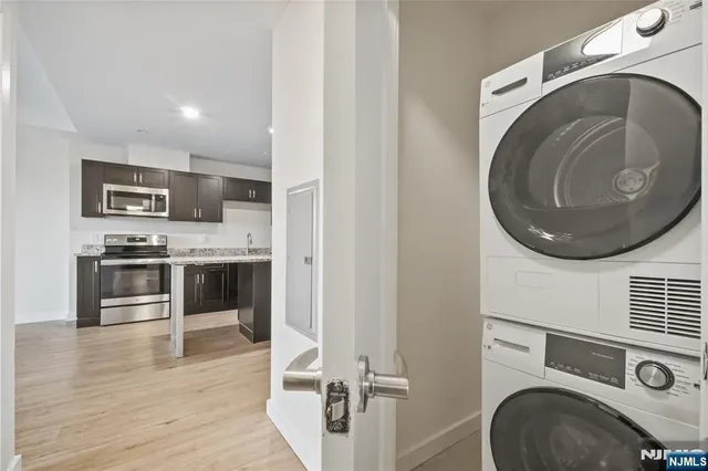 $3,450 | 69 Main Street, Unit 1406, Fort Lee, NJ 07024