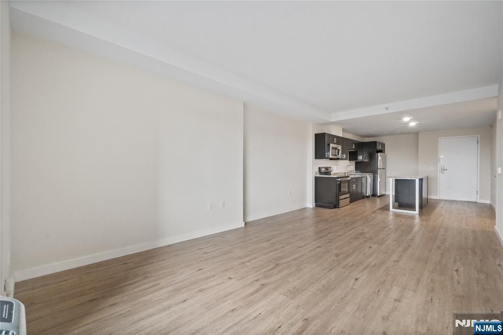 69 Main Street, Unit 1406 Fort Lee, NJ 07024 - Photo 17 of 32