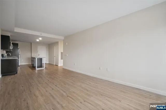 $3,450 | 69 Main Street, Unit 1406, Fort Lee, NJ 07024