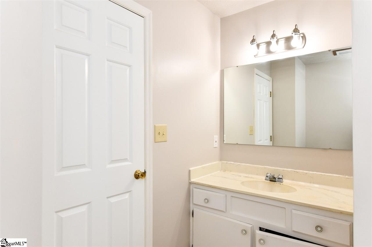 108 Clearfield Road Greenville, SC 29607 - Photo 22 of 33