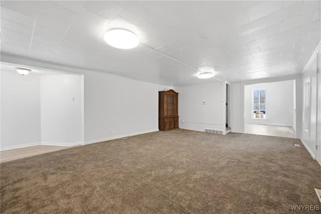 $329,900 | 6043 Old Niagara Road, Lockport Town, NY 14094