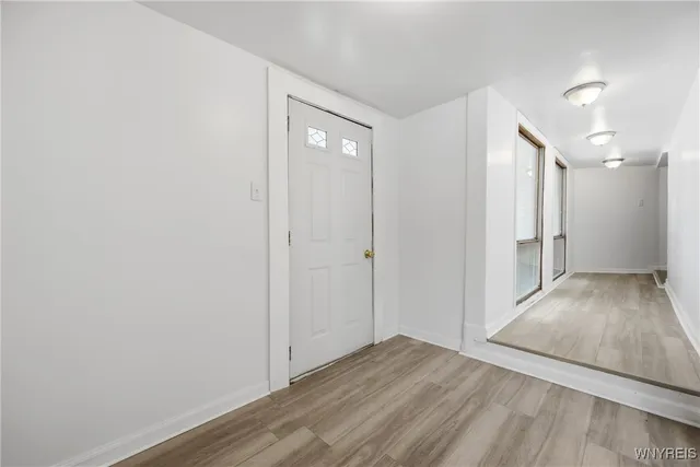 $329,900 | 6043 Old Niagara Road, Lockport Town, NY 14094