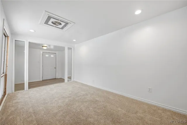 $329,900 | 6043 Old Niagara Road, Lockport Town, NY 14094