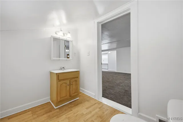 $329,900 | 6043 Old Niagara Road, Lockport Town, NY 14094