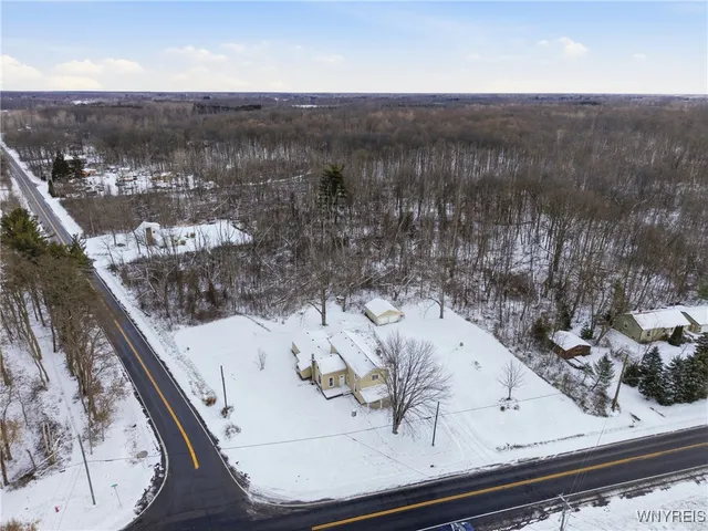 $329,900 | 6043 Old Niagara Road, Lockport Town, NY 14094